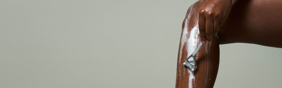 Leaf Two Razor shaving a leg
