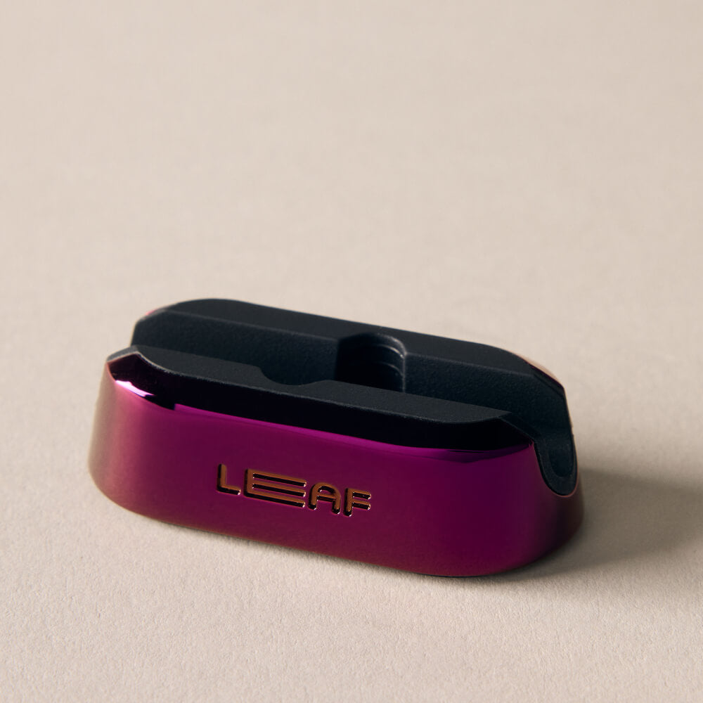 Dermaplaner Stand, Fig – Leaf Shave