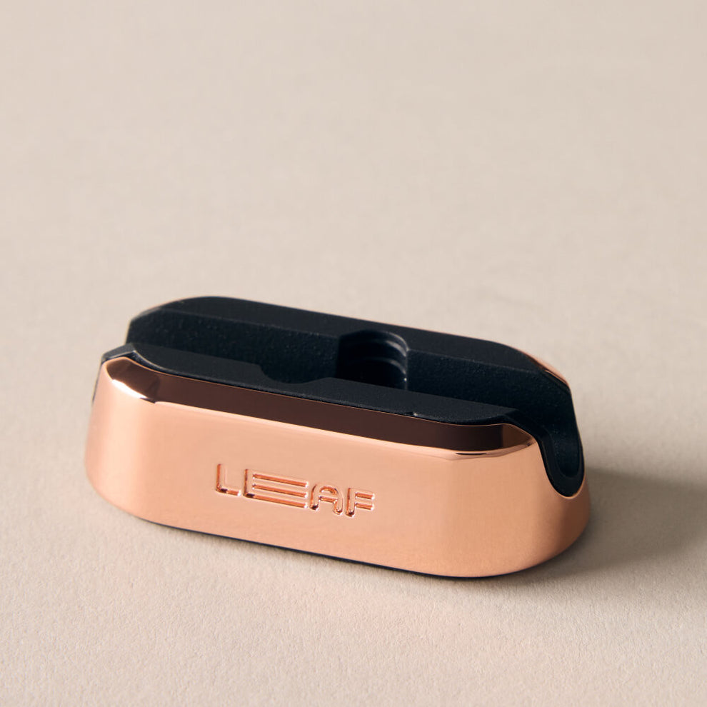 Dermaplaner Stand – Leaf Shave