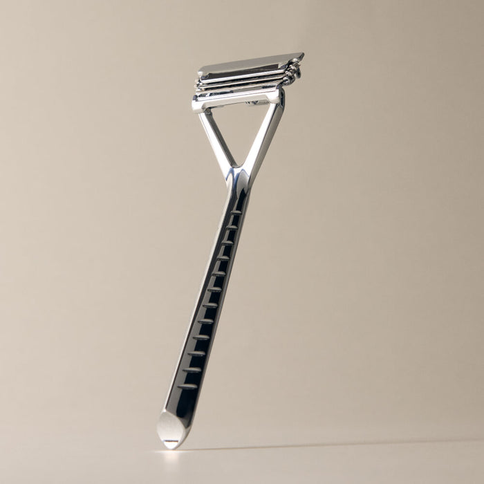 The Leaf Razor | Our Three-Blade Pivoting-Head Razor | Leaf Shave