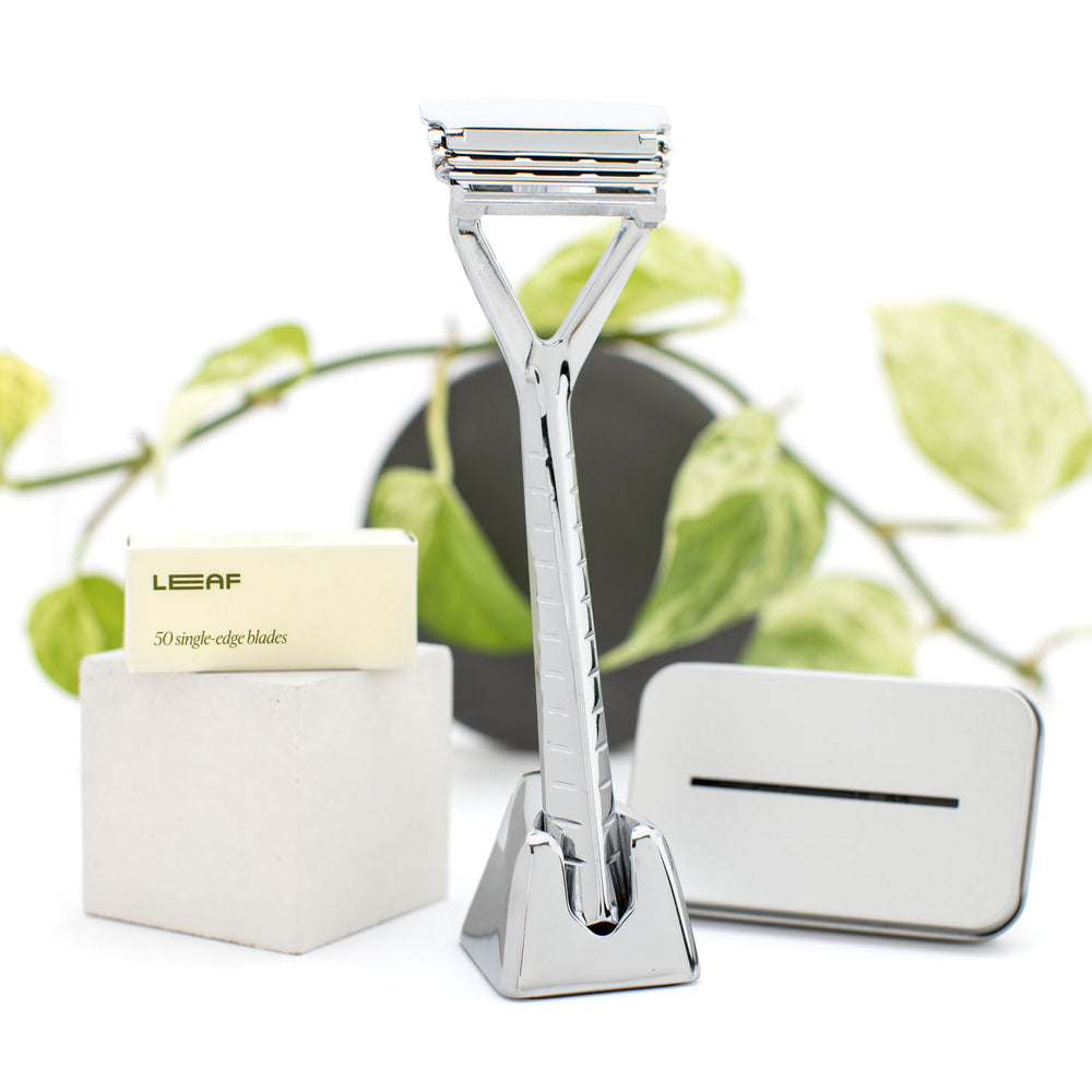 The Leaf Kit | Three-Blade Razor + Razor Stand + Razor Blades | Leaf Shave